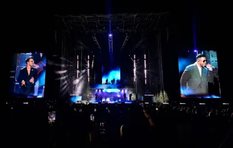 Romeo Santos y Prince Royce encienden el Estadio Rommel Fernández