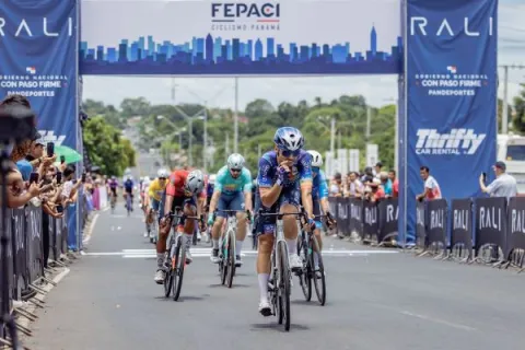 Wilmar Paredes se corona en Azuero y el serbio Dušan Rajović gana la  última etapa  