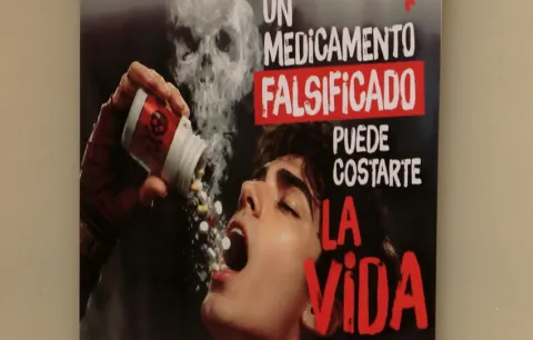 Minsa lanza campaña nacional contra los medicamentos falsificados 