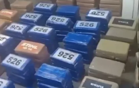 Incautan 1,380 paquetes de droga durante allanamiento en una bodega en Panamá