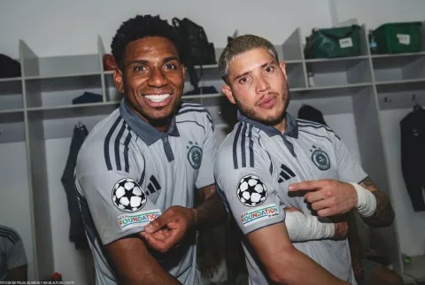 Slovan, de Blackman y Martínez, frente al  PSG en su debut en la Champions