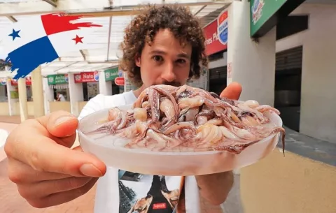 Luisito Comunica opina sobre la comida panameña: 'Floja, yo creo'