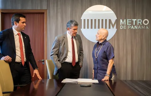 Metro de Panamá y Doppelmayr firman el contrato para la construcción del Teleférico de San Miguelito