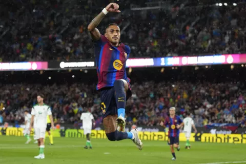 El Barcelona rubrica su mejor arranque histórico con una lluvia de goles