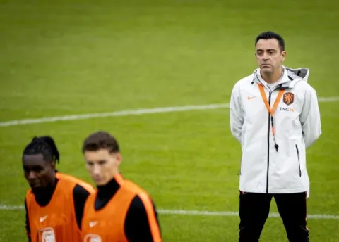 Xavi quiere a Países Bajos con 'pasión, ambición e intensidad' en su estreno ante Alemania
