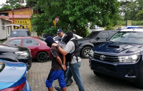 Detención provisional contra alias "KiKe" por homicidio y posesión de armas en Arraiján