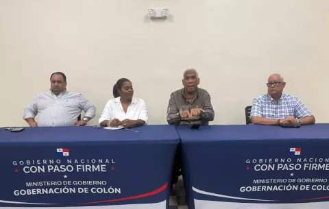 Colón: Autoridades y transportistas buscan mejorar la atención a turistas en el Puerto Colón 2000