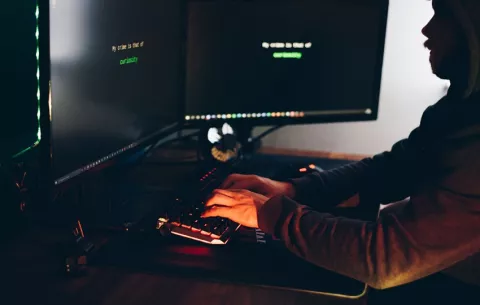 Falsas películas esconden malware que da acceso remoto a computadoras