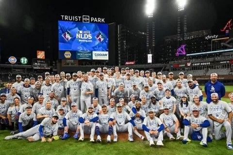 Dodgers vencen a Bravos y van por el banderín de la Liga Nacional