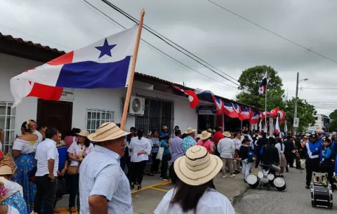 Suspenden desfiles en San Carlos y santeños en La Chorrera suspenden celebración