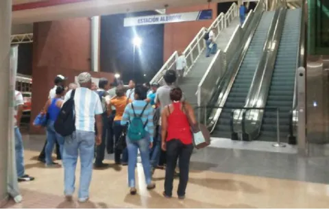 Metro prevé mantenimiento de escaleras y ascensores