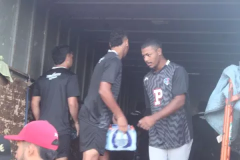 Peloteros panameños U18 y U23 impulsan recolección de ayuda tras el terremoto    