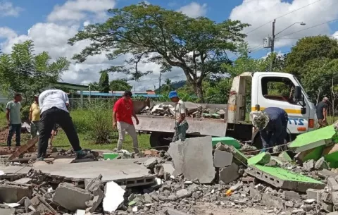 Demolición y construcción de viviendas avanzan en zonas afectadas por el sismo