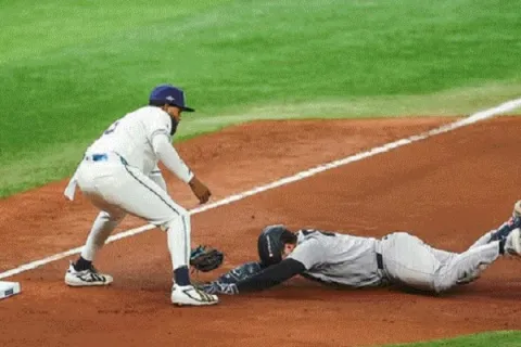 Los Rays castigan los errores de los Yankees y toman ventaja de 2-0 en la Serie Divisional
