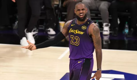 LeBron James estará  de baja por  una semana; Jokic y Denver caen ante Oklahoma City Thunder