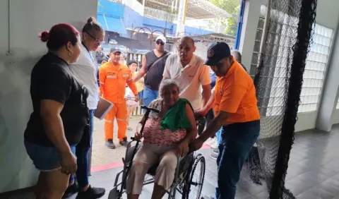 Damnificados de incendio en San Felipe serán reubicados en hoteles