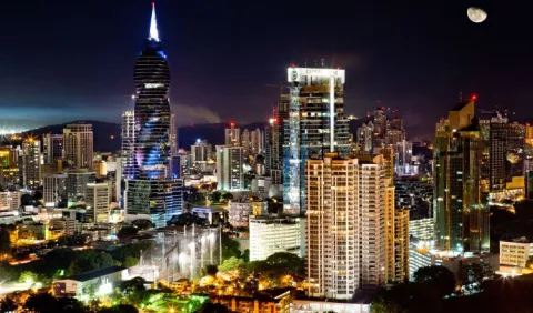 Servicio 24/7 se apaga en Panamá: Inseguridad, costos y 'apps' debilitan la actividad comercial nocturna