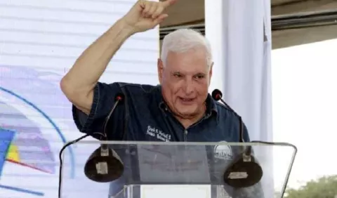 Jugarreta para sacar a Martinelli de presidencia de partido RM