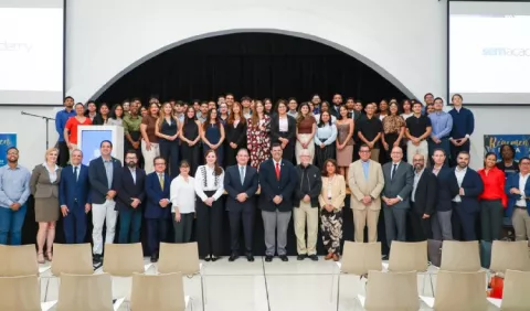 Programa que acerca a jóvenes y multinacionales inicia segunda promoción