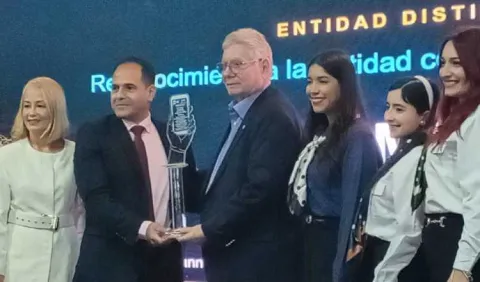 MiBus es reconocida por la calidad en atención ciudadana