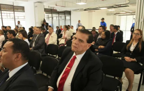 Tras culminación de audiencia de impugnación contra Ricardo Martinelli, jueza se acoge a términos legales para fallar