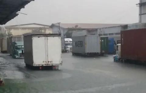 Inundaciones en Colón provocan la paralización del hub logístico que incluye puertos