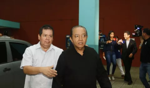 El padre David Cosca reservó dos cabañas en el hotel El Panamá