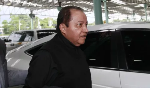 Padre David Cosca pagaba habitación del Hotel El Panamá con una Visa 4 You