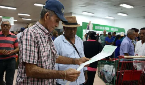 Jubilados califican de 'no grato' al presidente por ignorar sus exigencias
