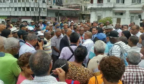 Jubilados quedan en medio de la pugna entre la Asamblea Nacional y el Ejecutivo