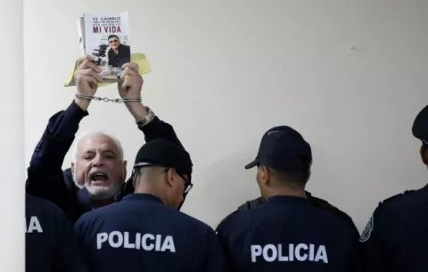 Expectativa por audiencia de fianza de excarcelación al expresidente Ricardo Martinelli