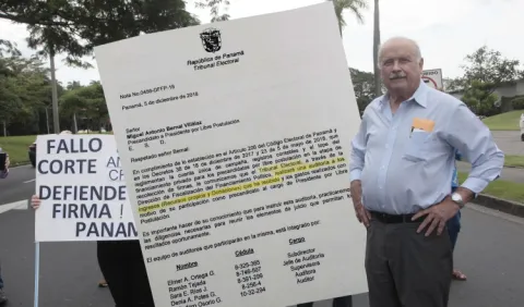 Miguel Antonio Bernal denuncia 'acoso' del Tribunal Electoral