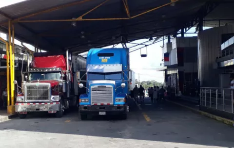 Reforzarán frontera para evitar contrabando de animales enfermos y alimentos