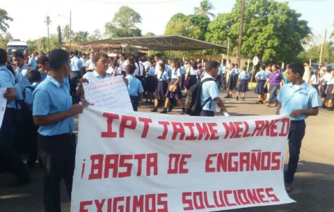 Estudiantes del IPT de El Pilón exigen mejoras en el plantel