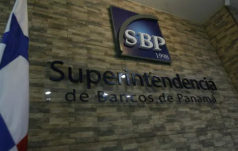 La Junta Directiva de la Superintendencia de Bancos designó como presidente a  Joseph Fidanque III