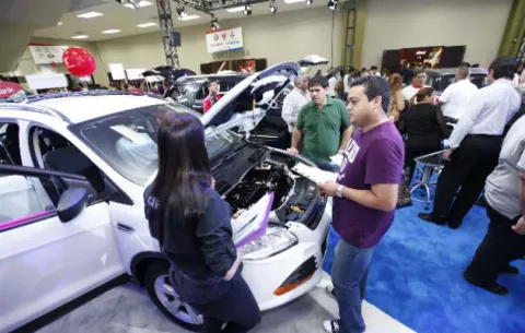 Distribuidores de autos se muestran optimistas ante confianza demostrada por los consumidores