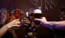 El consumo de bebidas alcohólicas aumenta en fin de año.  Foto ilustrativa