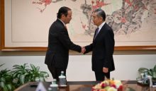 Martínez Acha se reunió con Wang Yi, el pasado 26 de mayo. Cortesía