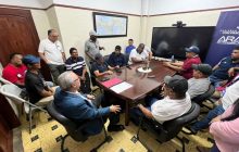 Reunión con el administrador de la ARAP, Eduardo Carrasquilla. Foto: Cortesía