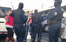 Unas 200 unidades policiales participaron en este operativo antipandillas en Colón. Fofo. Diómede  Sánchez