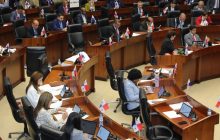 Las iniciativas de Vamos han sido tachadas de populistas.