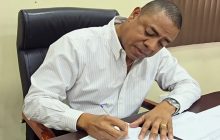 Diógenes Galván, alcalde del distrito de Colón, dijo que los proyectos generarán empleos. Foto: Diómedes Sanchez 