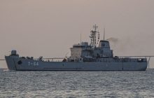 Un buque de patrulla naval de la Armada desde el malecón del Lago de Maracaibo en Maracaibo (Venezuela). Foto: EFE