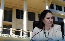 Baloisa Marquínez atiende dos casos sensitivos a la misma vez.