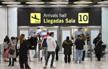 La terminal 10 de llegadas del Aeropuerto de Madrid Barajas. Foto. EFE