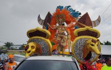 La organización del carnaval de Calle Rosario eligió tener dos reinas: S.R.M. Anelis Aymar y S.R.M. Abigail Marinet. Foto. Eric Montenegro