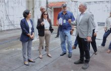 Durante el recorrido, los miembros de la Junta Directiva sostuvieron intercambios con funcionarios judiciales. Foto: Diómedes Sánchez