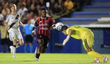Sporting visita al Galaxy en la Concachampions. Foto: EFE