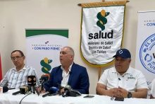 Las autoridades informaron que el MINSA se mantiene a la espera de que concluyan los trabajos de desinfección en la red de distribución en el distrito de Los Santos para validar los resultados de laboratorio que presente el IDAAN antes de extender la certificación a estas áreas. Foto. Thays Domínguez