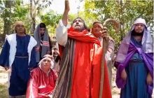 La pasión y muerte de Jesucristo, una representación que cuenta con la participación de más de 70 artistas y actores locales.